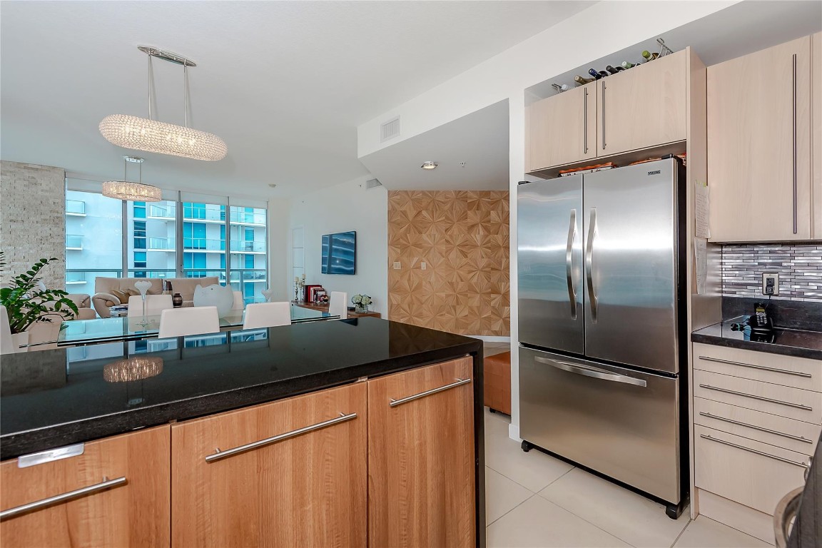 THE AXIS ON BRICKELL II CONDO - Residential Lease