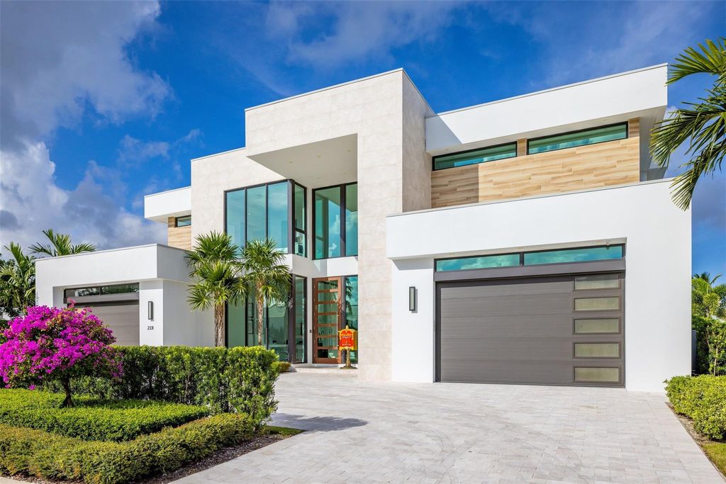 Photo of 2331 Coral Ridge View Drive, Fort Lauderdale, FL 33308 (MLS # F10411938)