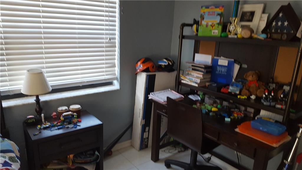 Cresthaven 6 41-37 B - Residential