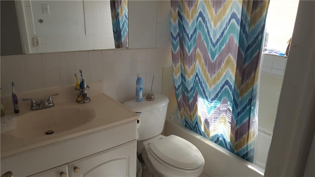 Cresthaven 6 41-37 B - Residential