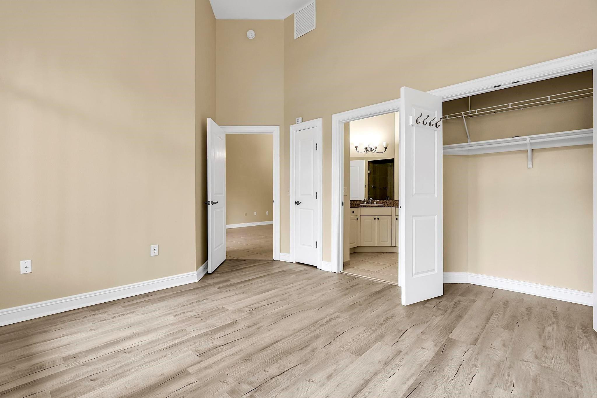 The Palms - Residential