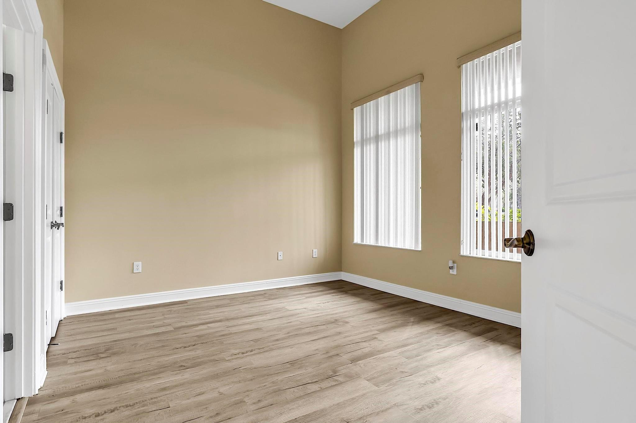 The Palms - Residential