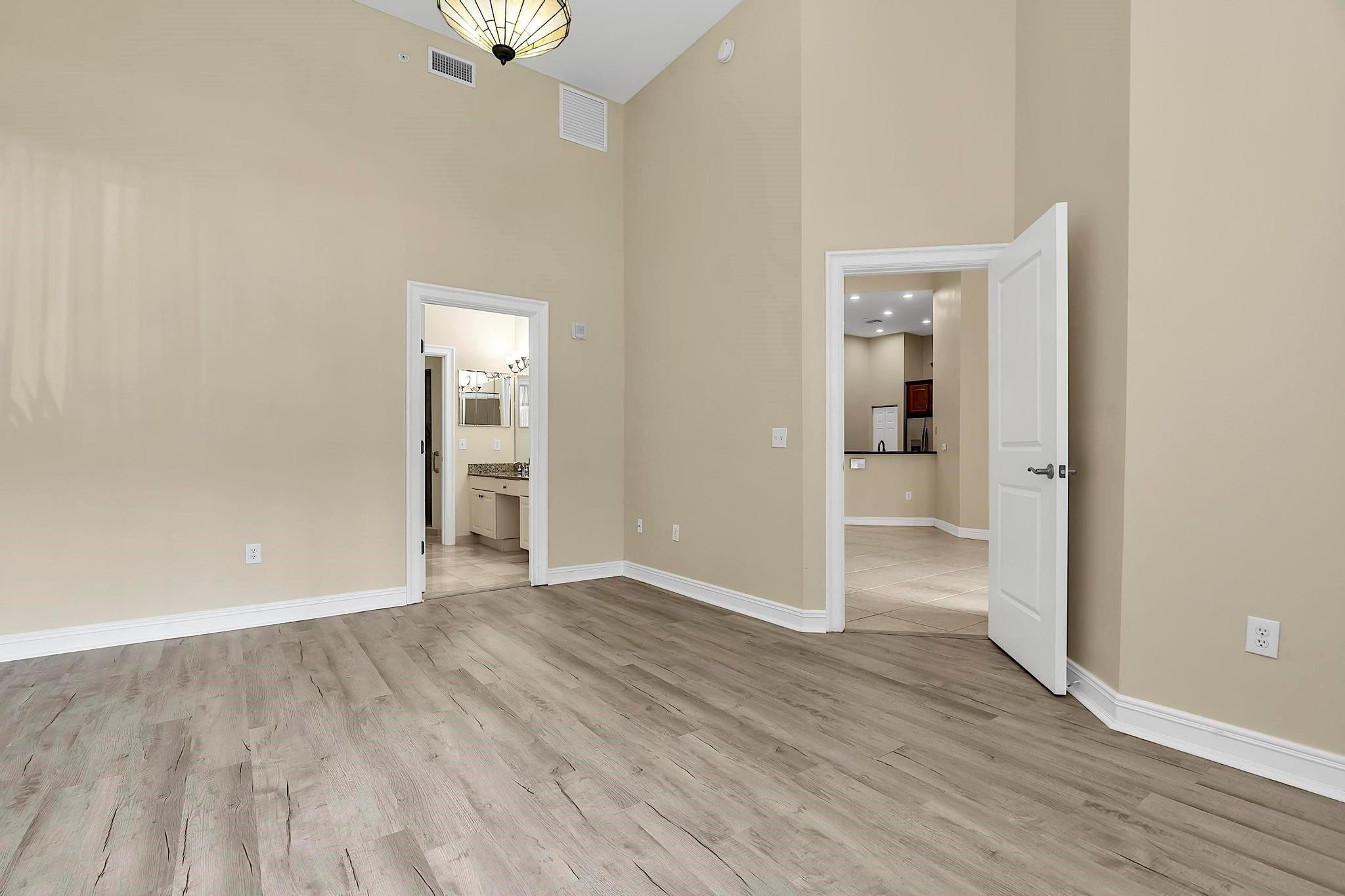 The Palms - Residential