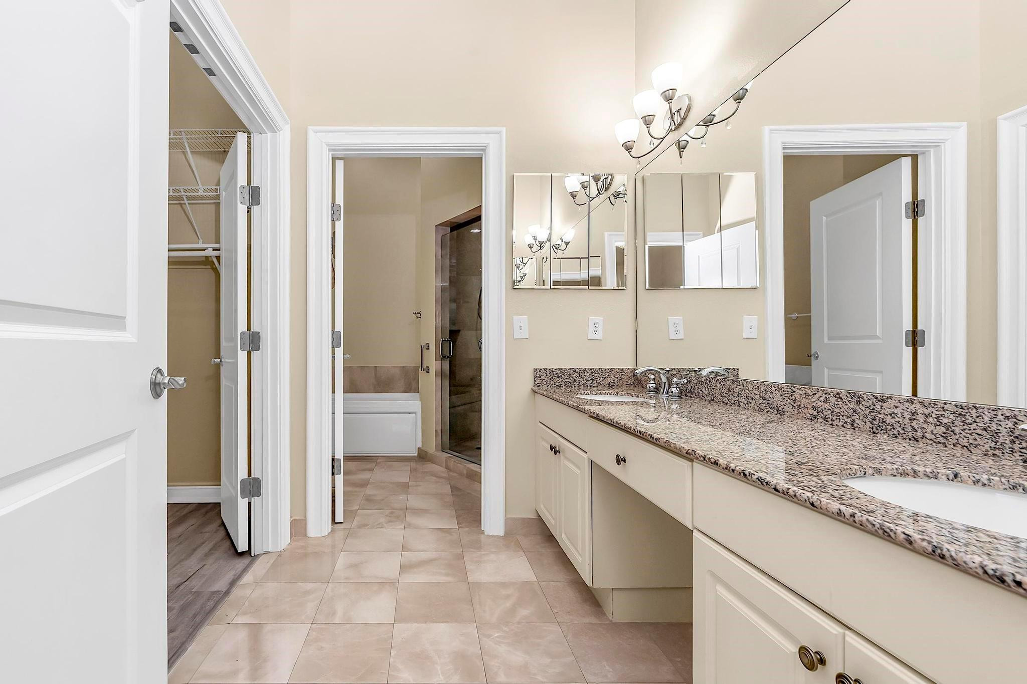 The Palms - Residential