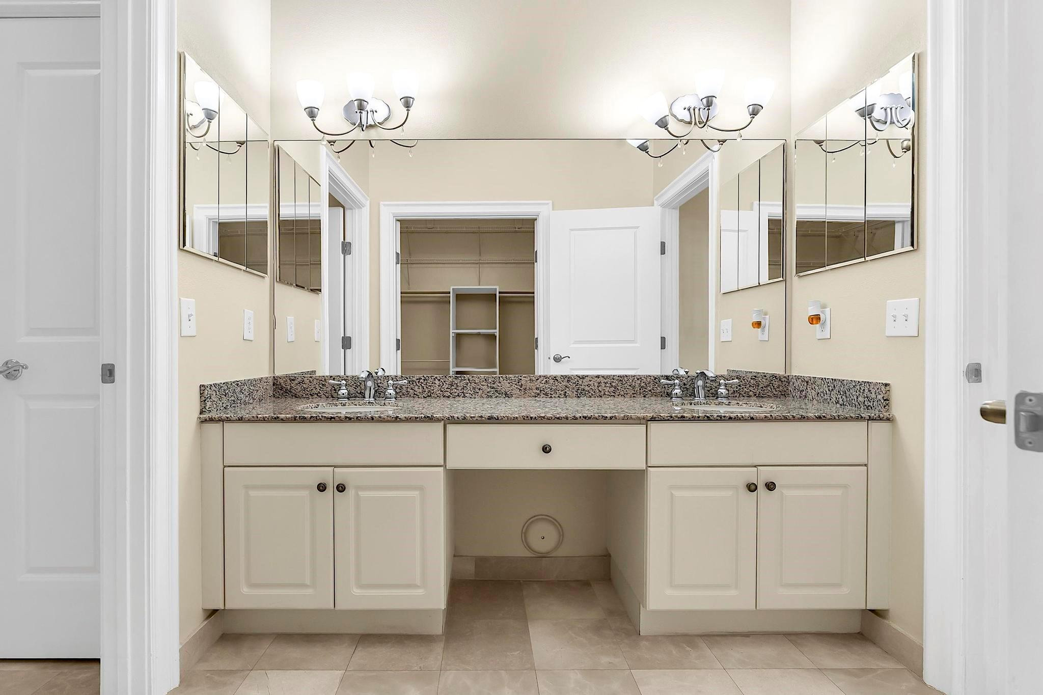 The Palms - Residential