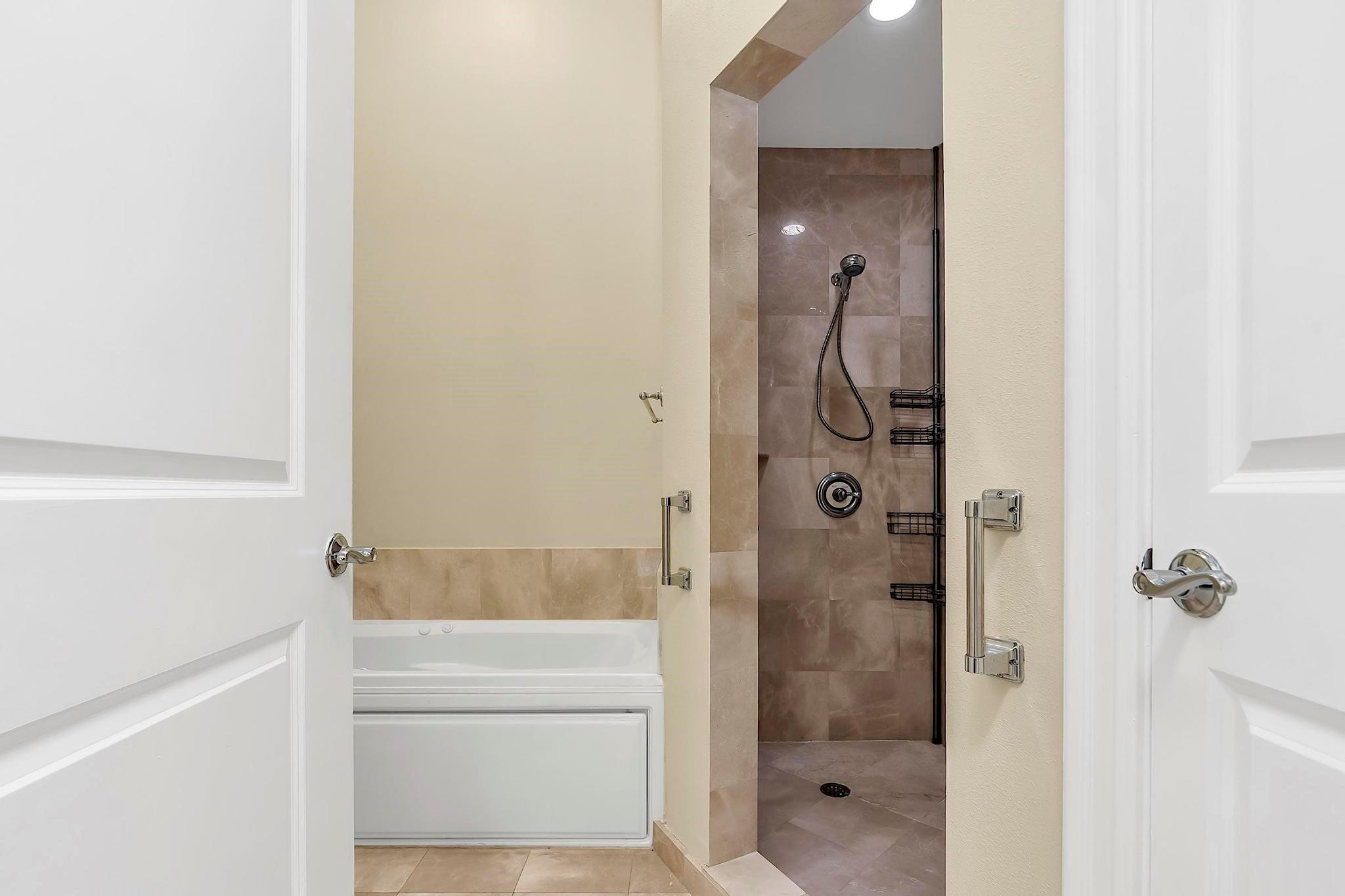 The Palms - Residential