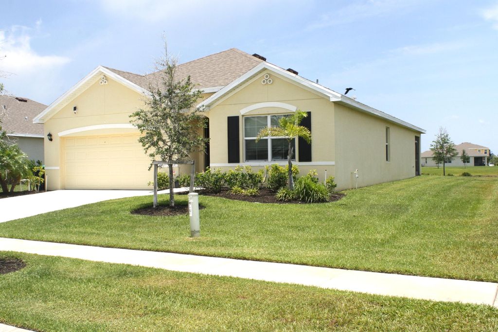 Photo of 3453 Trinity Circle, Fort Pierce, FL 34945 (MLS # R11086417)