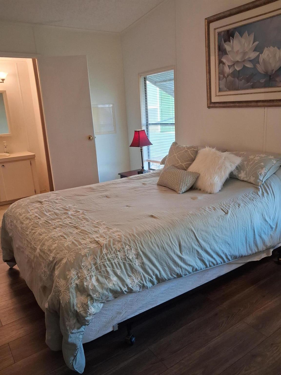 SEMINOLE COVE - Residential