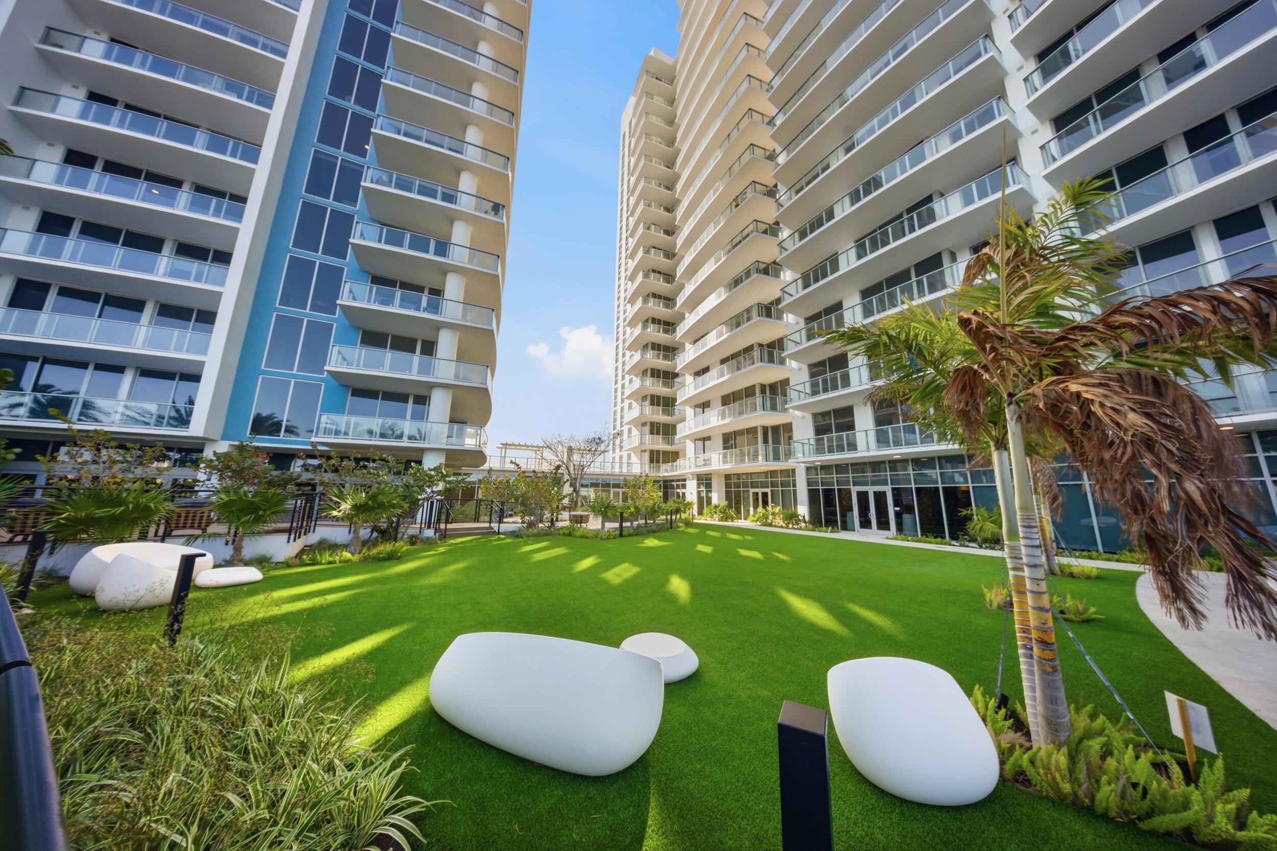 NAUTILUS 220 CONDOMINIUM - Residential Lease