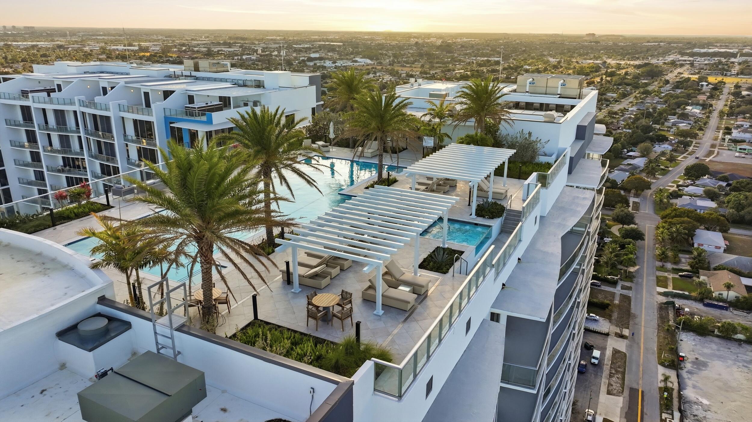 NAUTILUS 220 CONDOMINIUM - Residential Lease