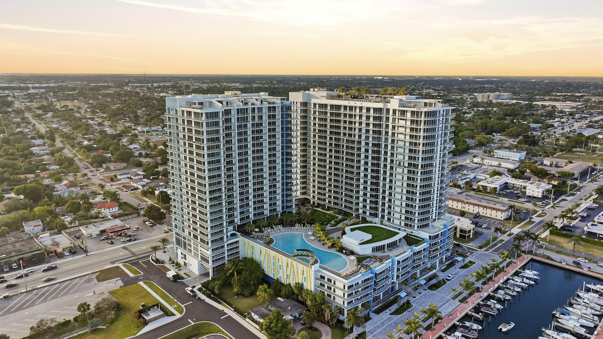 NAUTILUS 220 CONDOMINIUM - Residential Lease