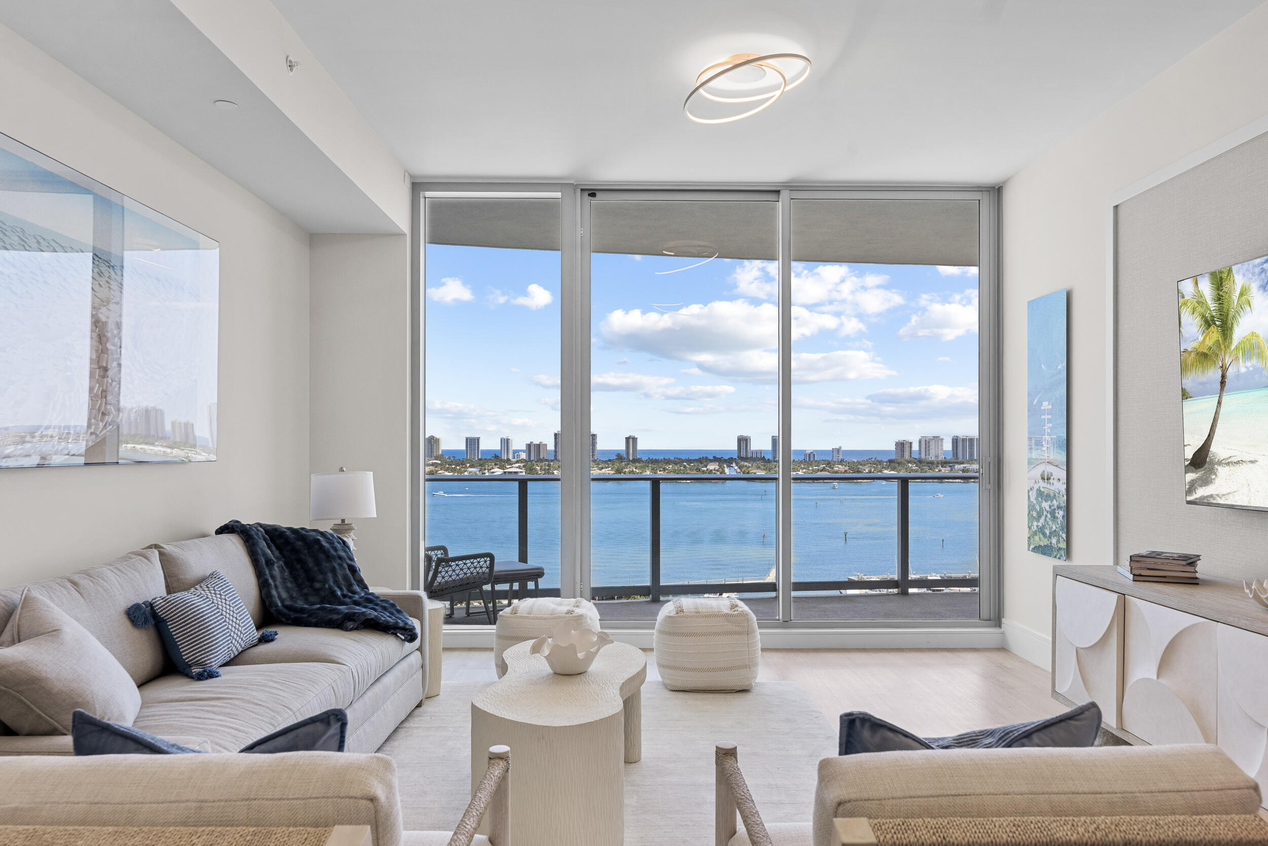 NAUTILUS 220 CONDOMINIUM - Residential Lease