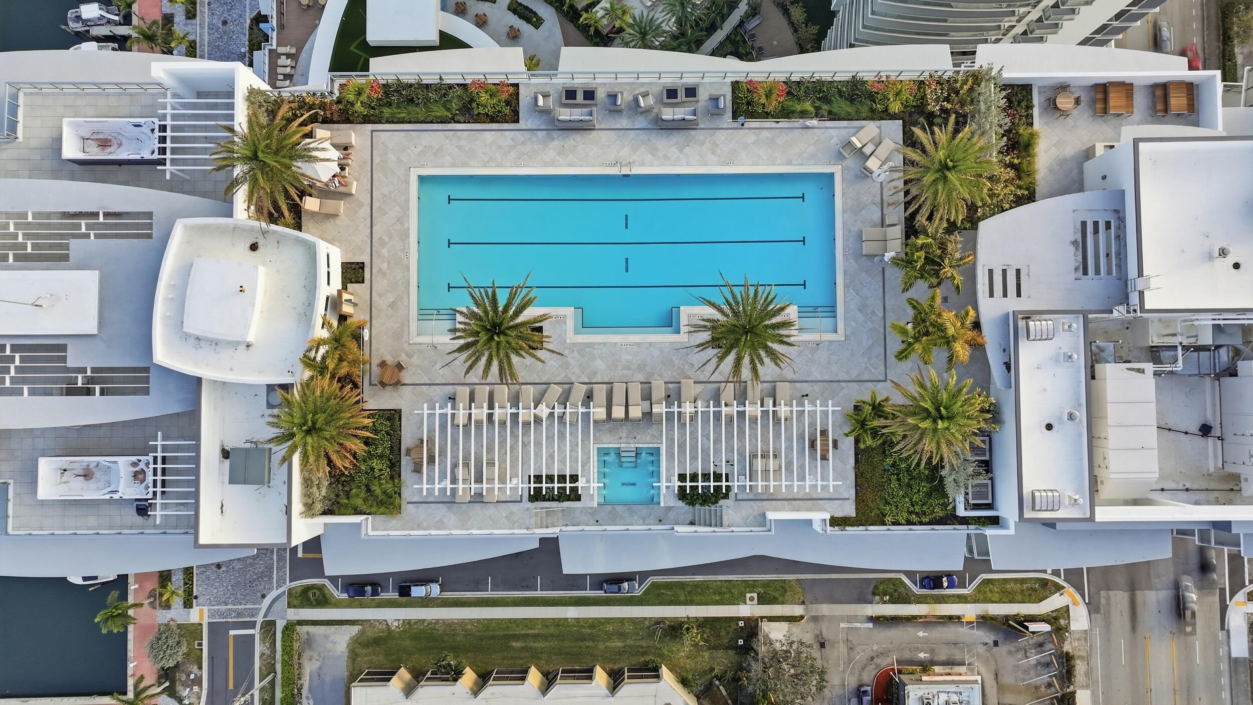 NAUTILUS 220 CONDOMINIUM - Residential Lease