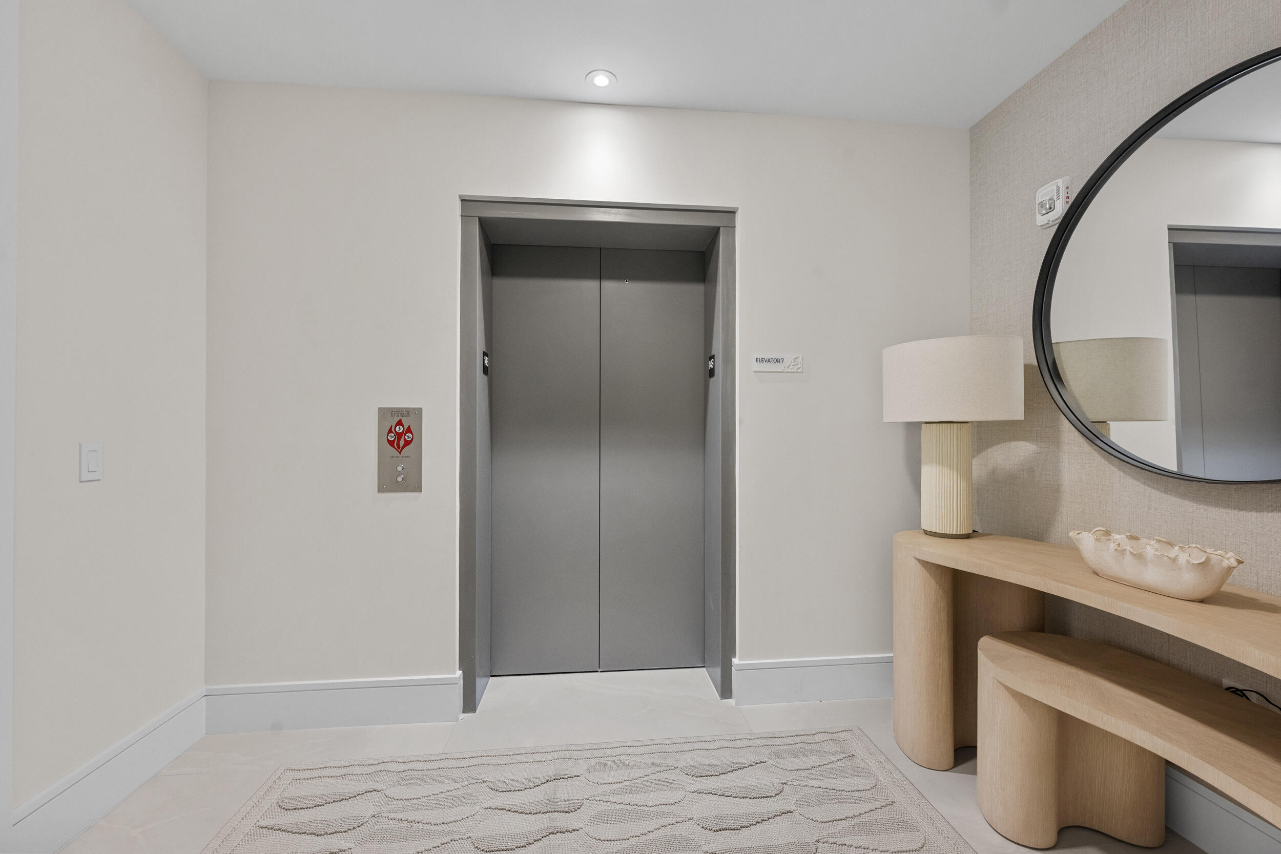 NAUTILUS 220 CONDOMINIUM - Residential Lease