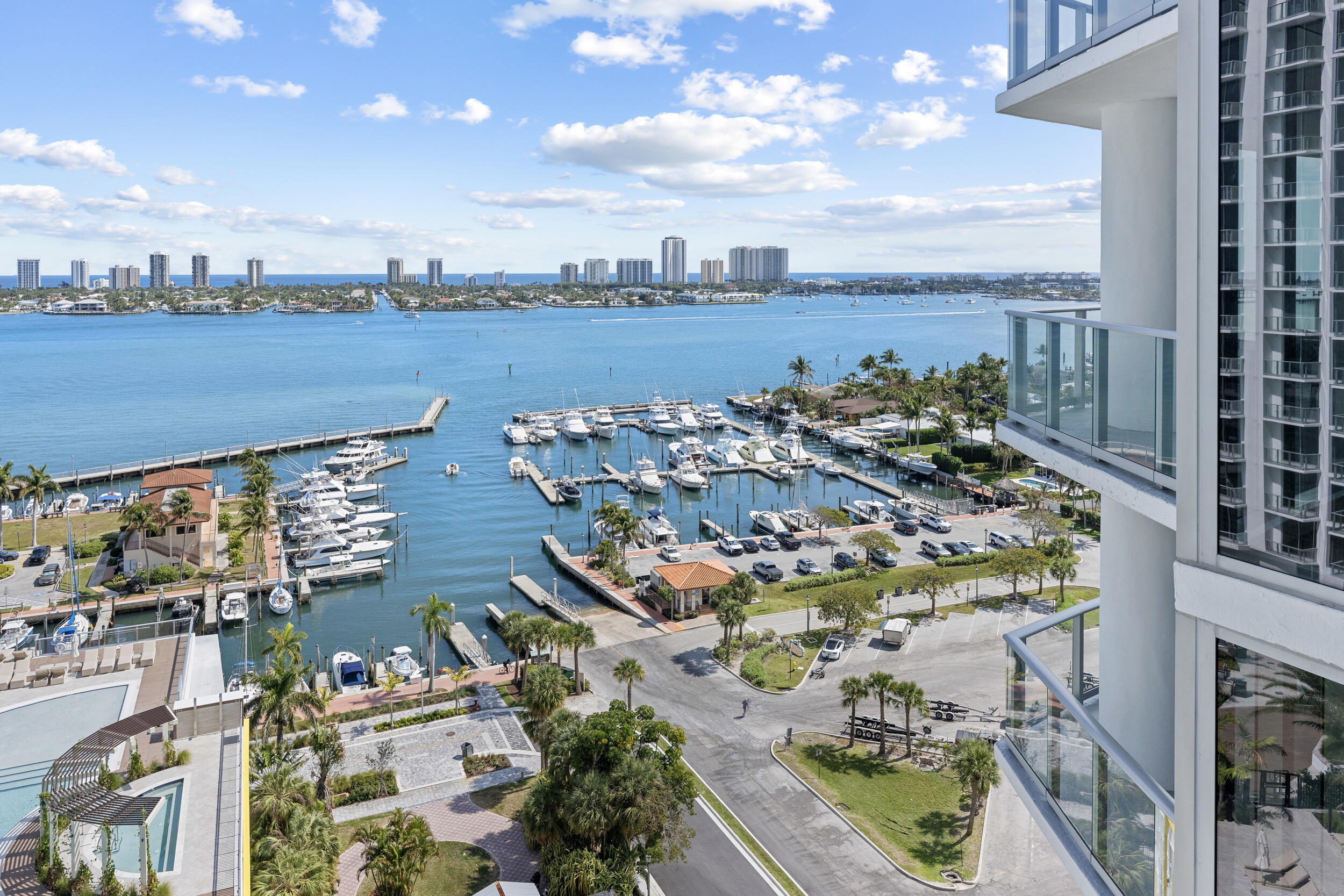 NAUTILUS 220 CONDOMINIUM - Residential Lease