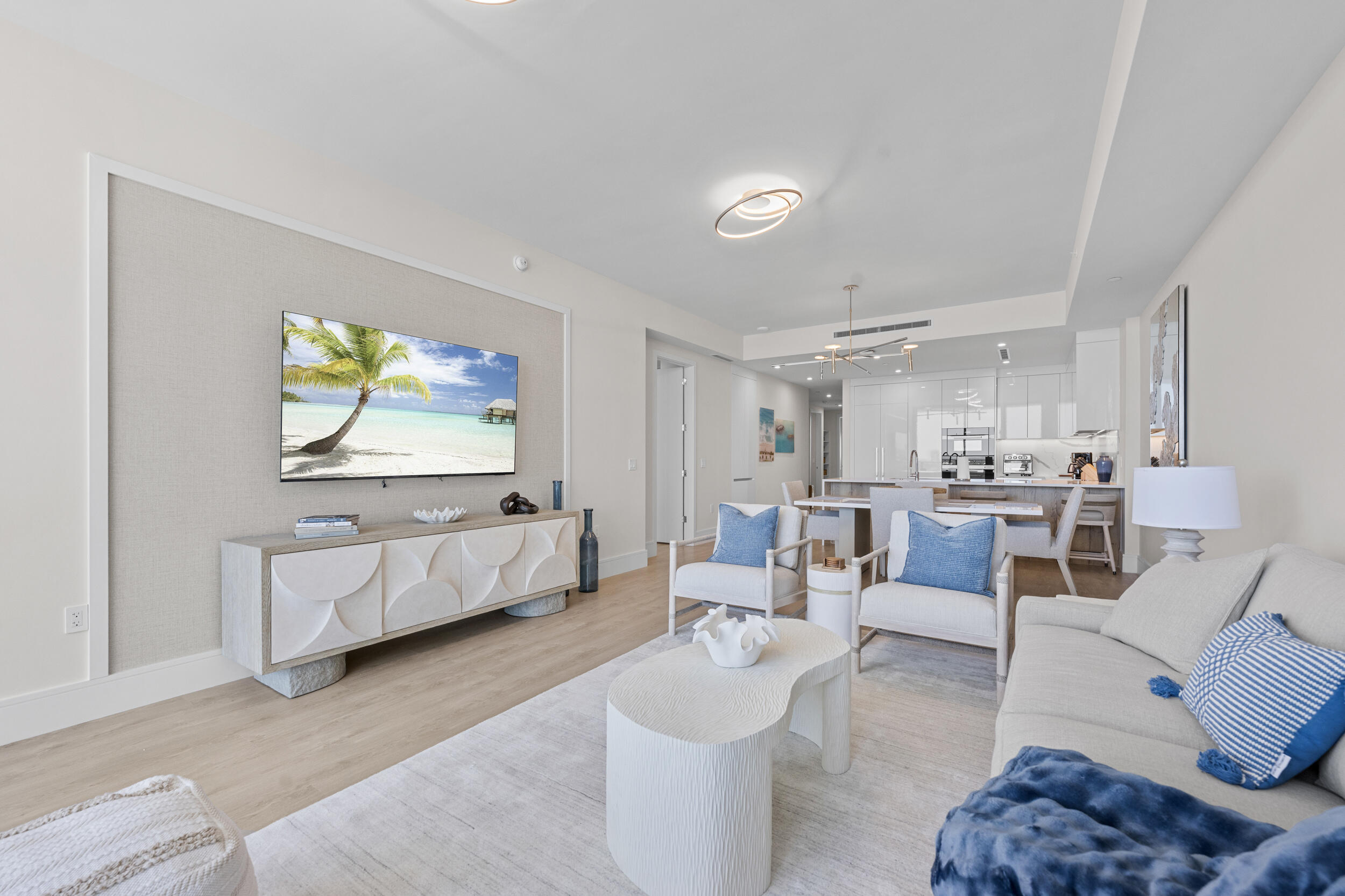 NAUTILUS 220 CONDOMINIUM - Residential Lease