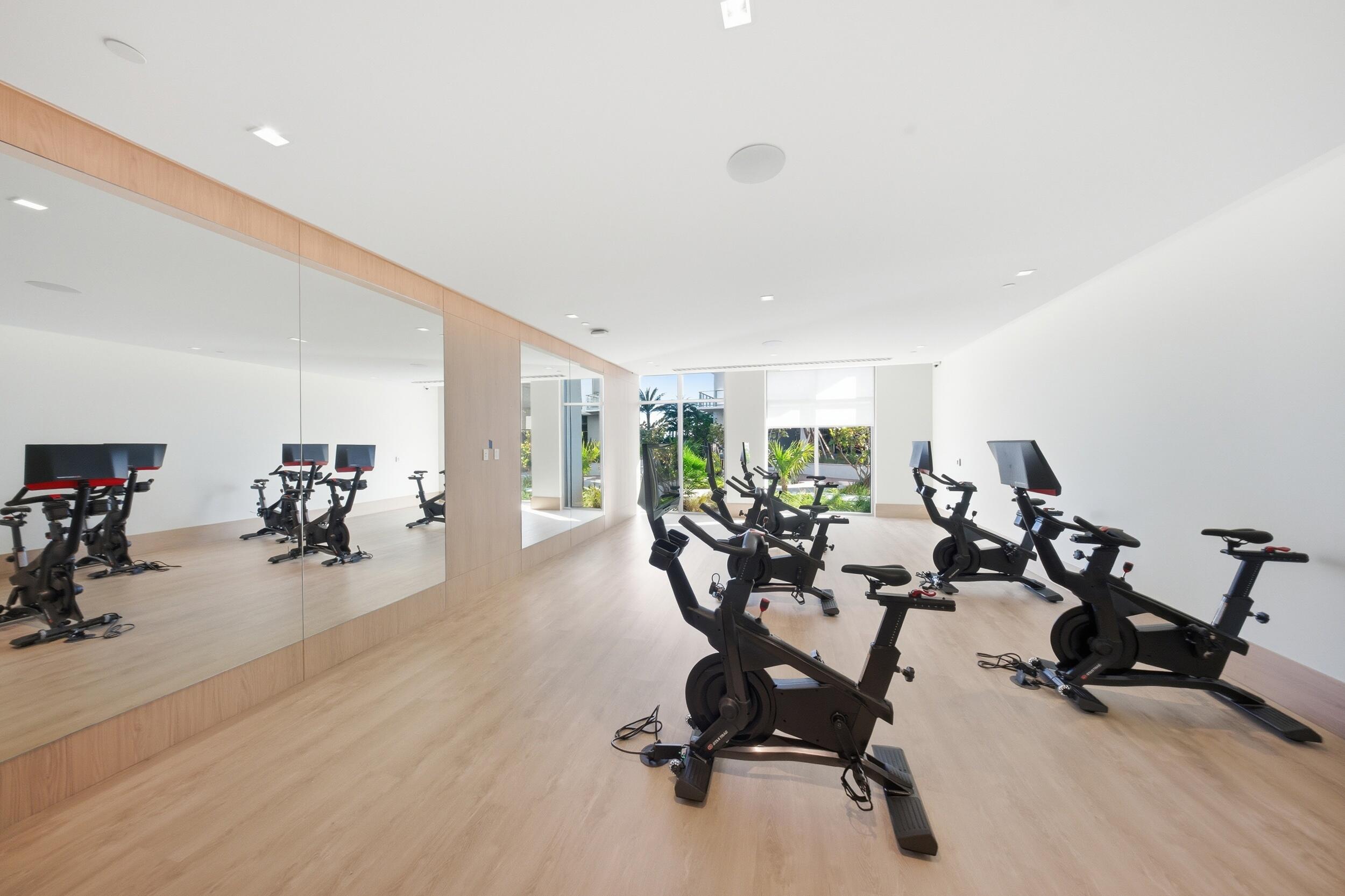 NAUTILUS 220 CONDOMINIUM - Residential Lease