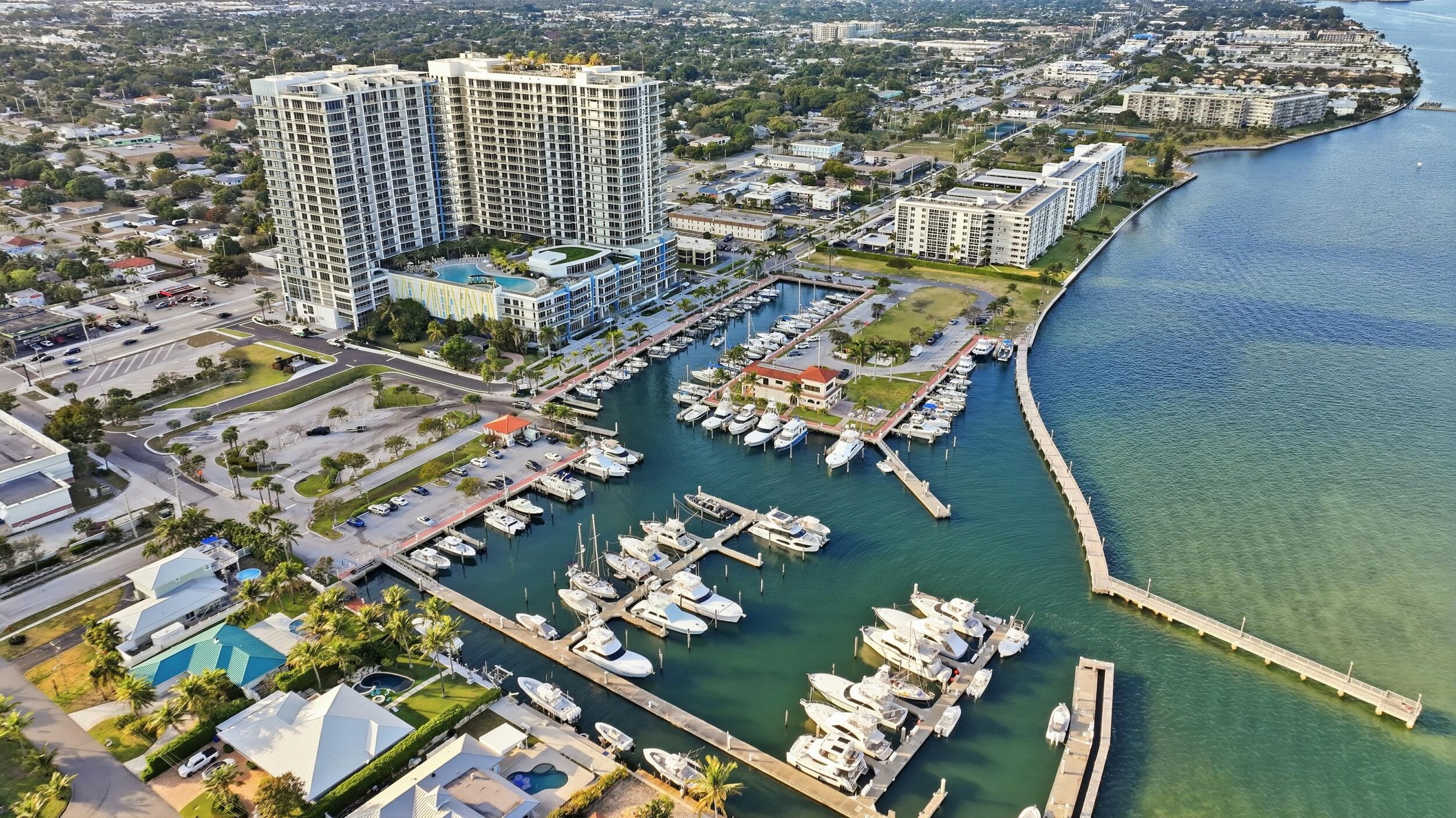 NAUTILUS 220 CONDOMINIUM - Residential Lease