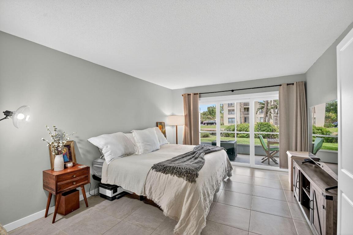 WATERWAY CLUB - Residential