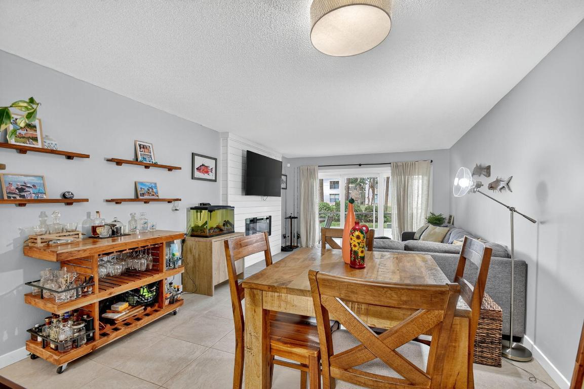 WATERWAY CLUB - Residential