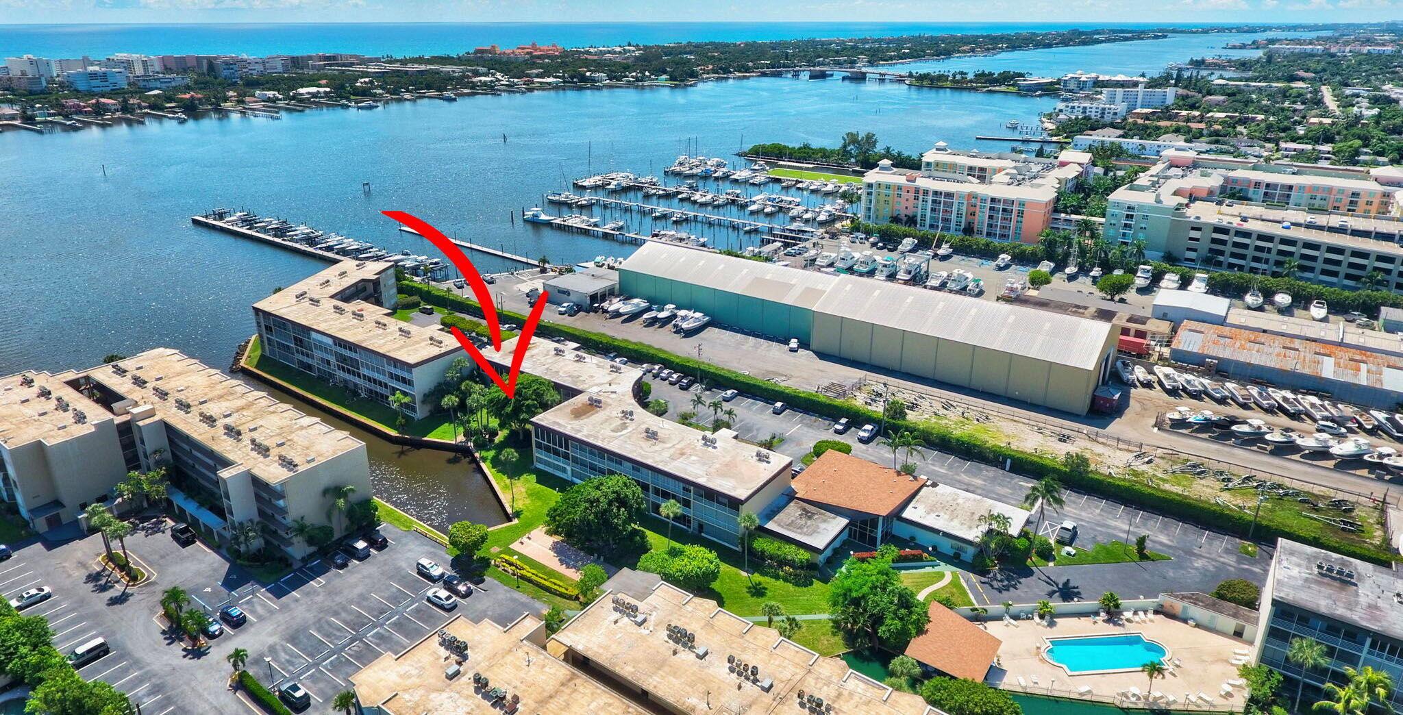 WATERWAY CLUB - Residential