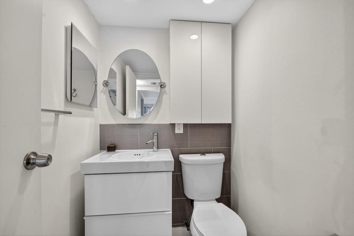 WATERWAY CLUB - Residential