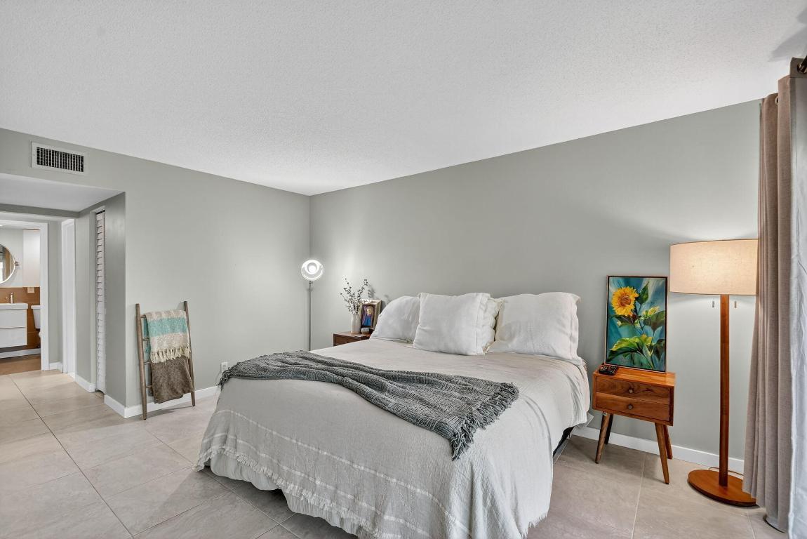 WATERWAY CLUB - Residential