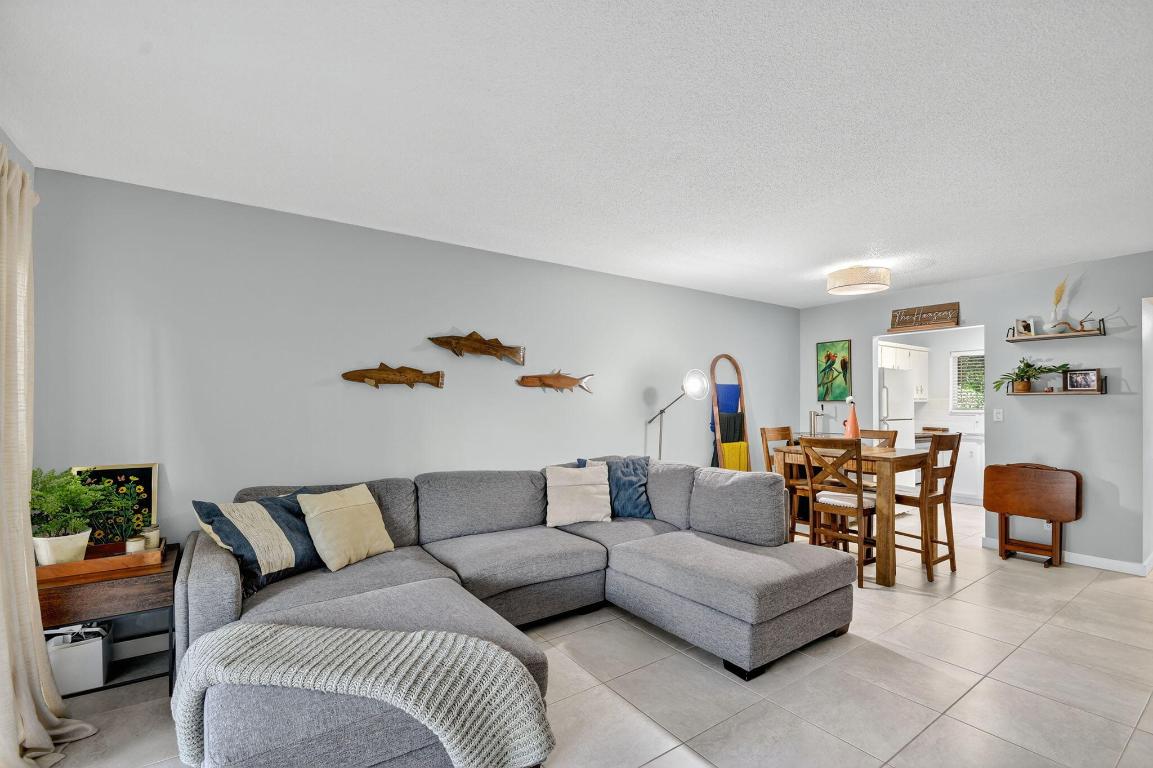 WATERWAY CLUB - Residential