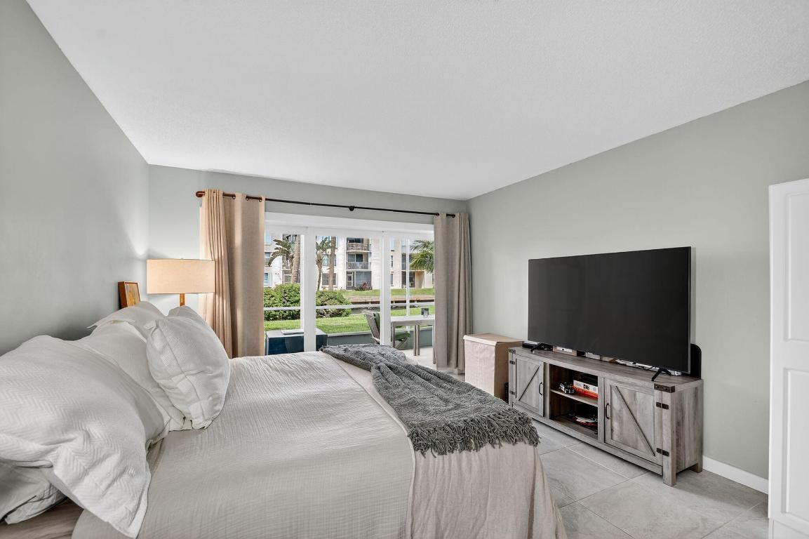 WATERWAY CLUB - Residential