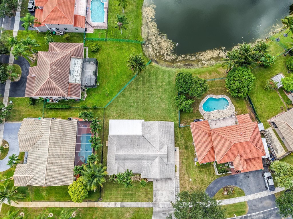 HAWKES BLUFF - Residential