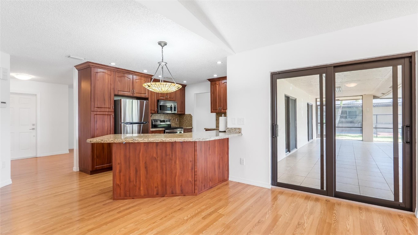 HAWKES BLUFF - Residential