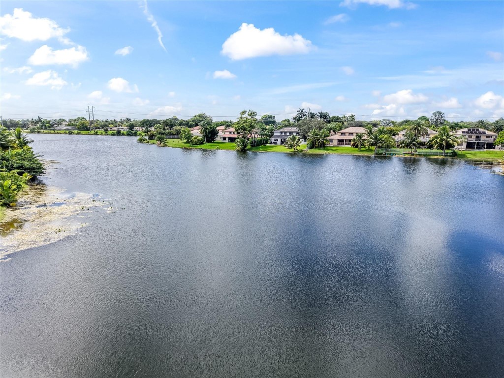 HAWKES BLUFF - Residential