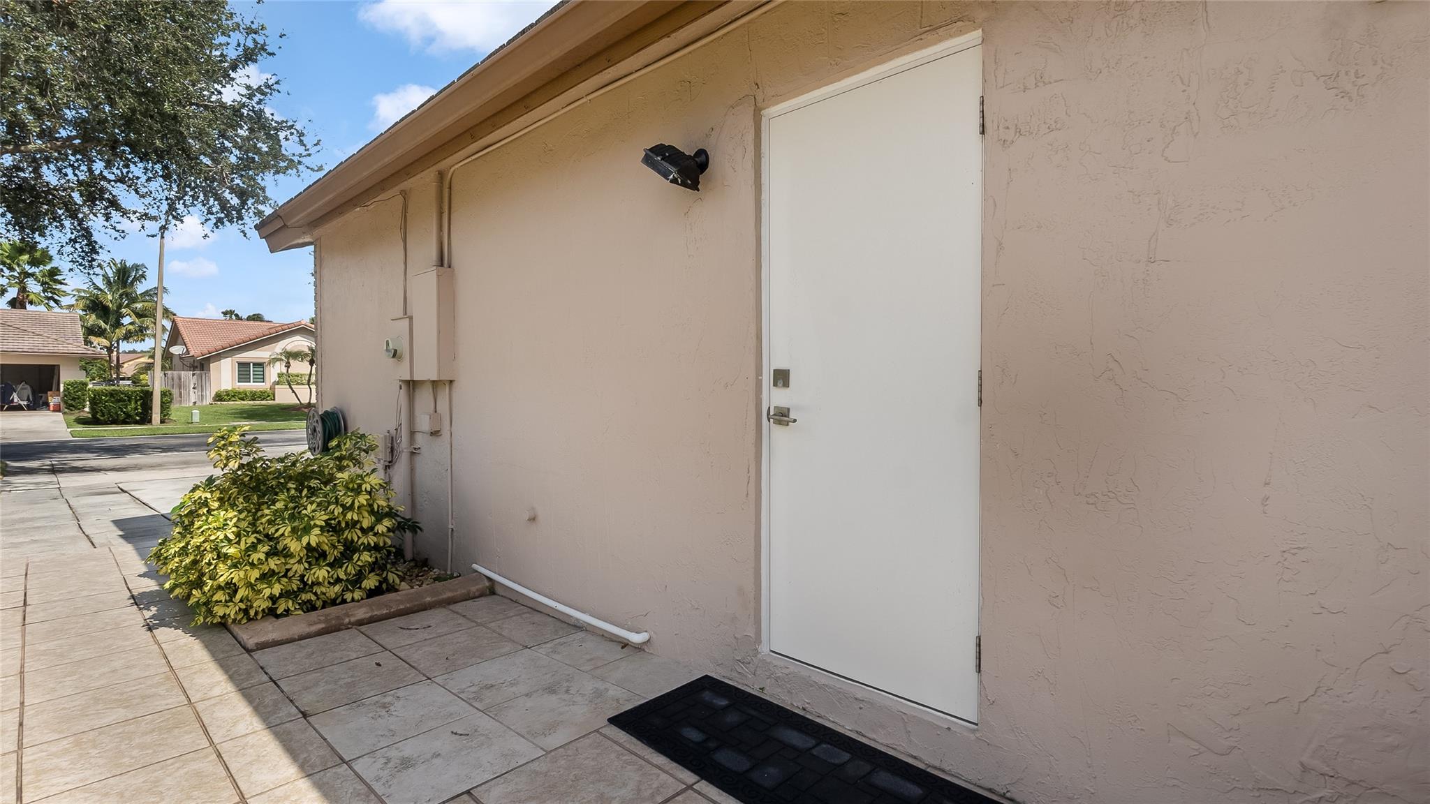 HAWKES BLUFF - Residential