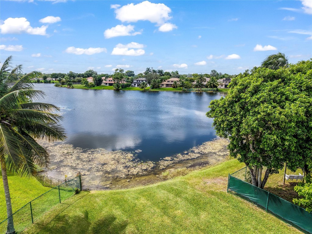 HAWKES BLUFF - Residential