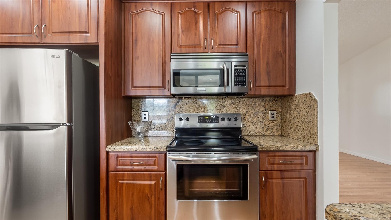 HAWKES BLUFF - Residential