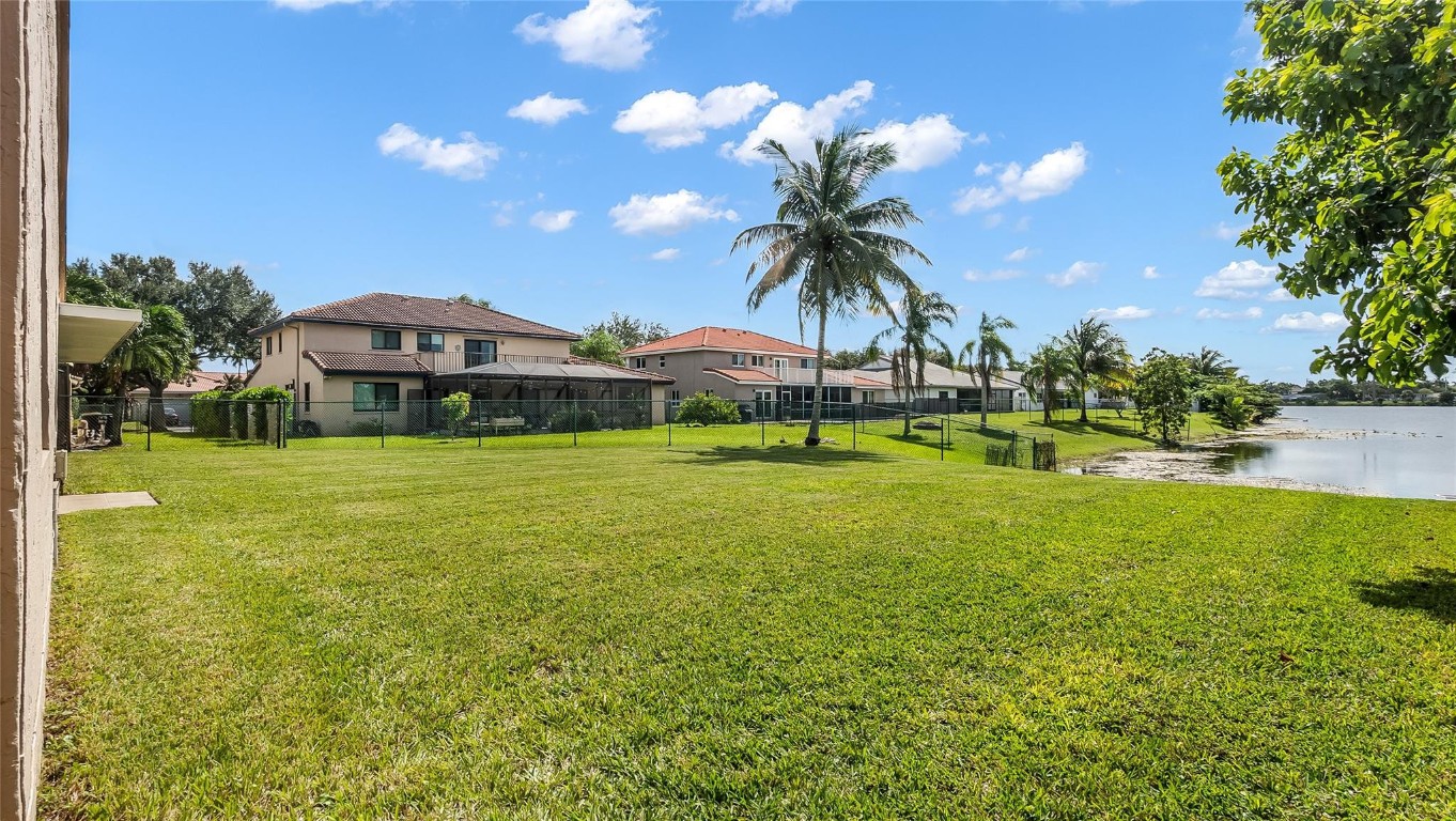 HAWKES BLUFF - Residential