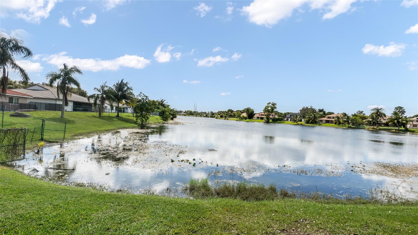 HAWKES BLUFF - Residential