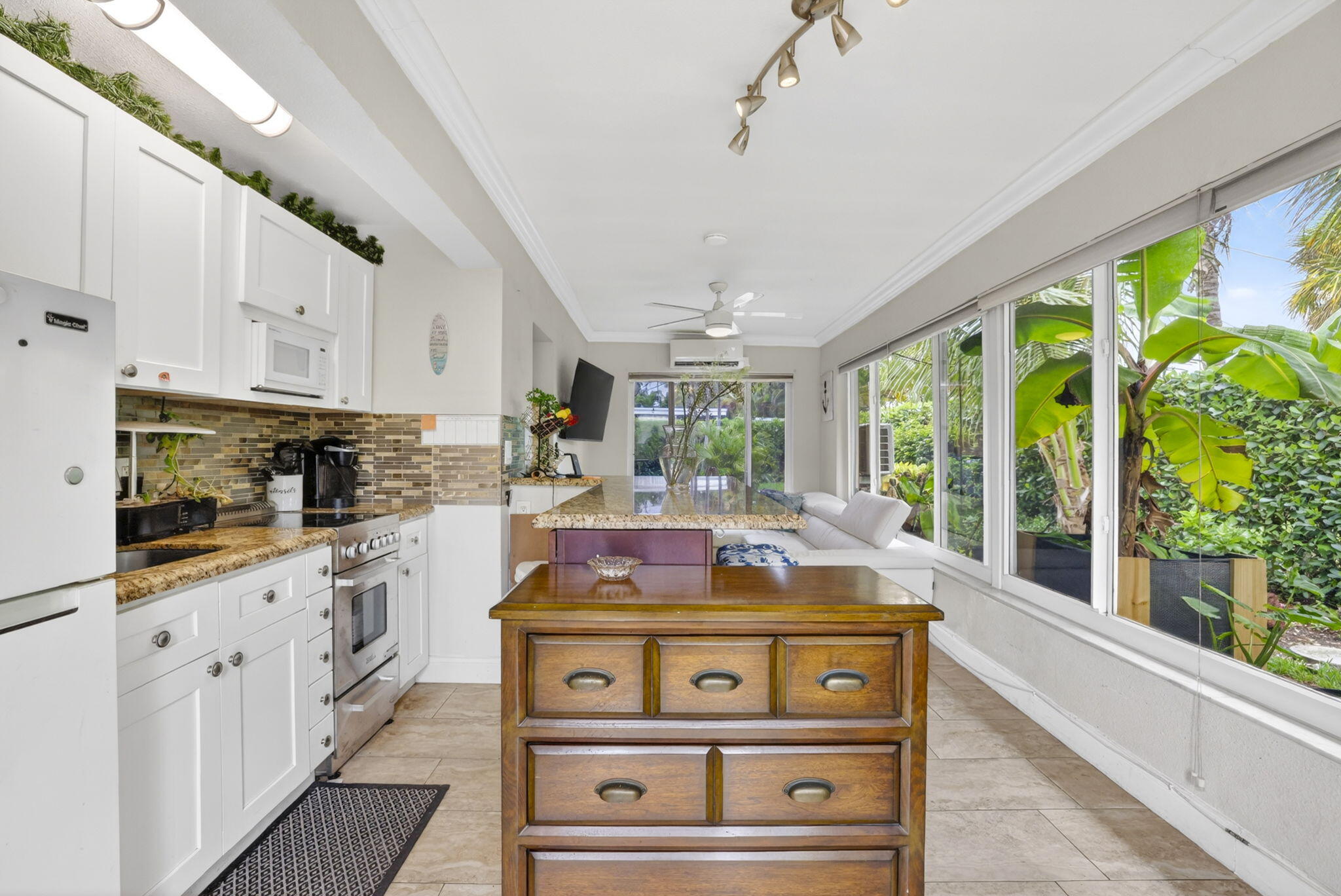 3207 Marine Drive A