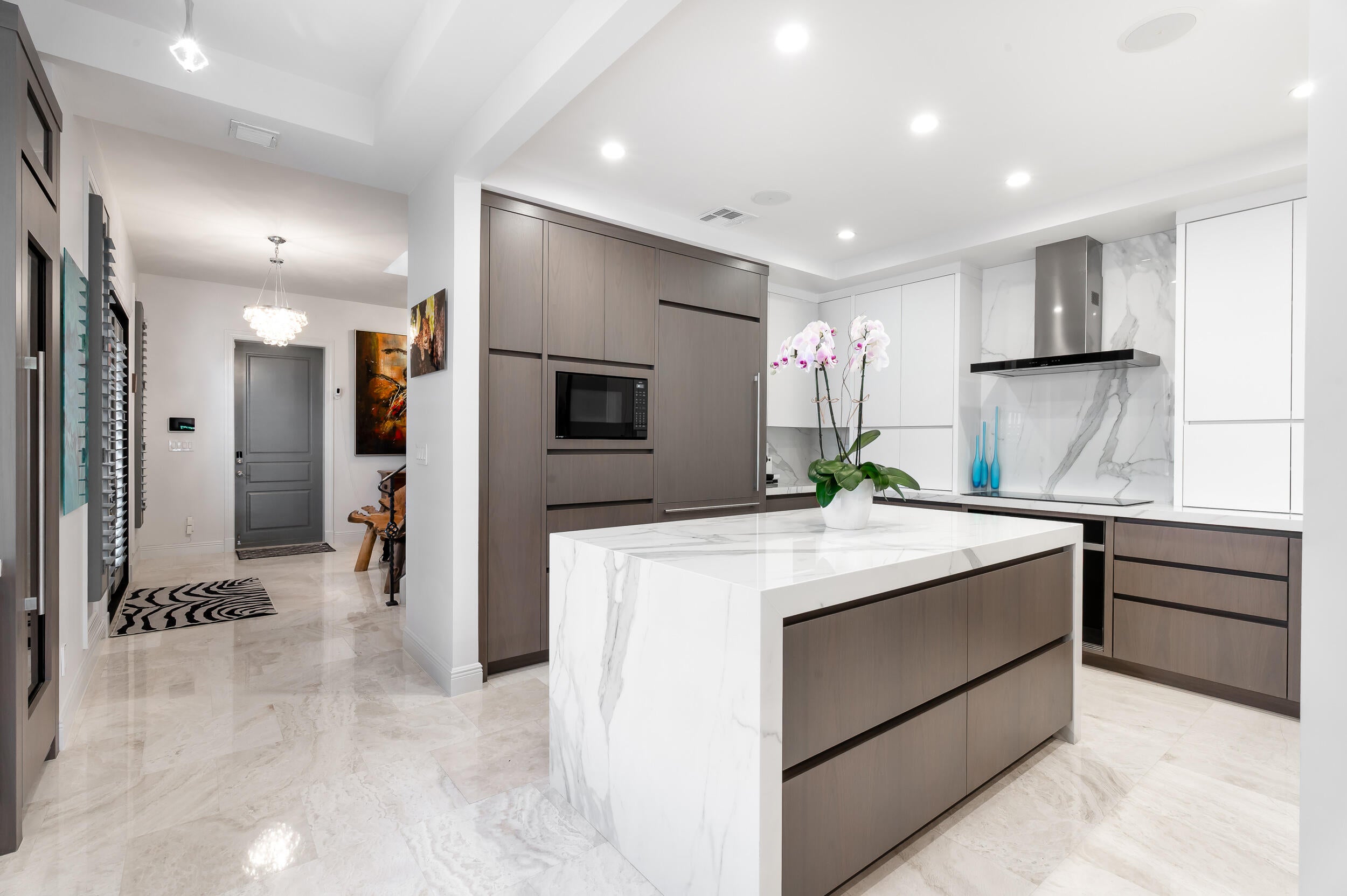 411 Hendricks Isle