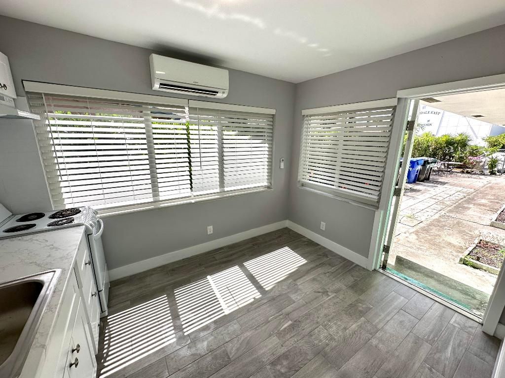 Photo of 1129 NE 15 Street #3, Fort Lauderdale, FL 33304 (MLS # R11127021)