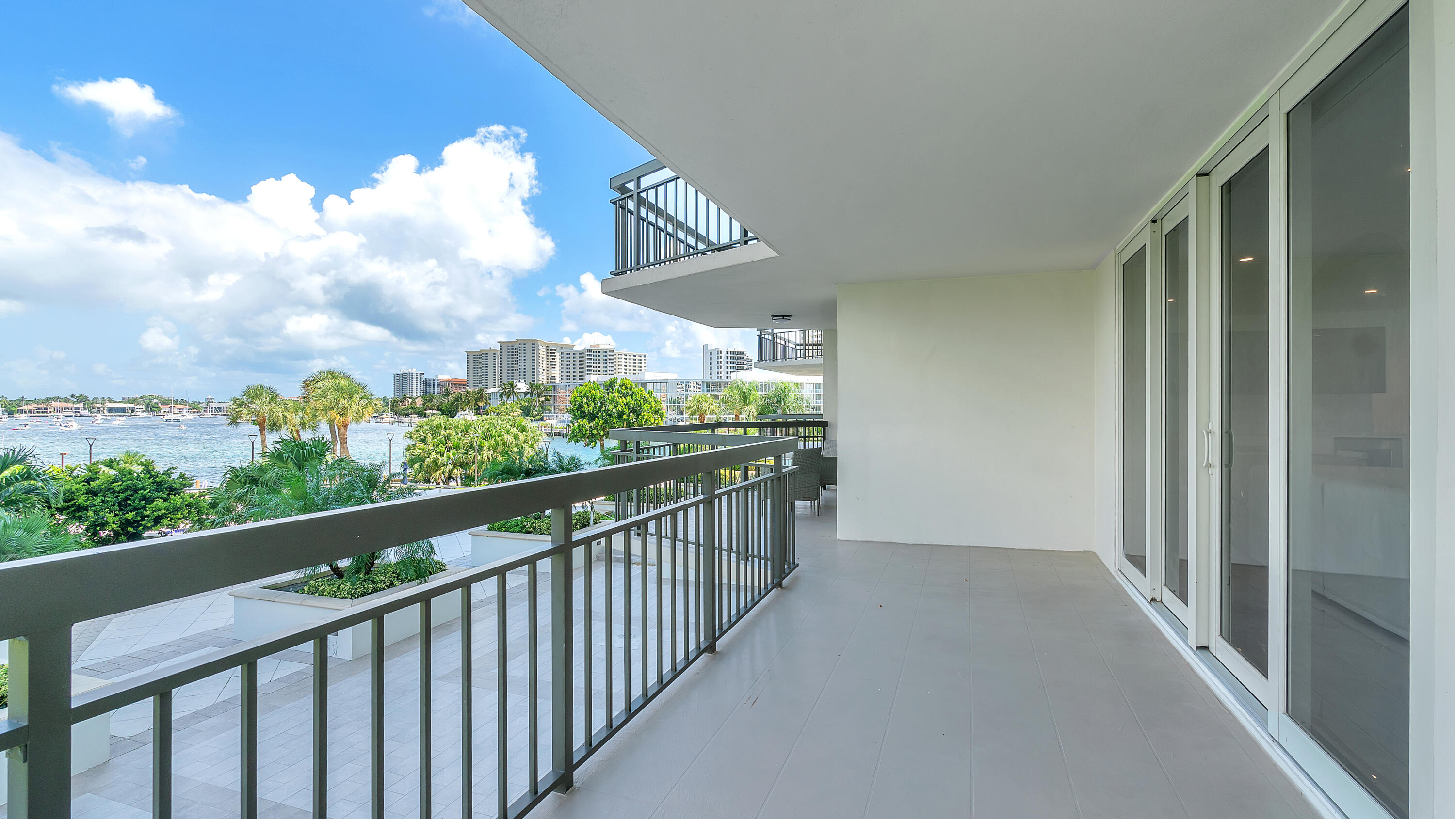 CARLTON CONDO - Residential