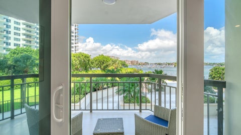 Tiny photo for 901 E Camino Real Real #2a, Boca Raton, FL 33432 (MLS # B26033275)