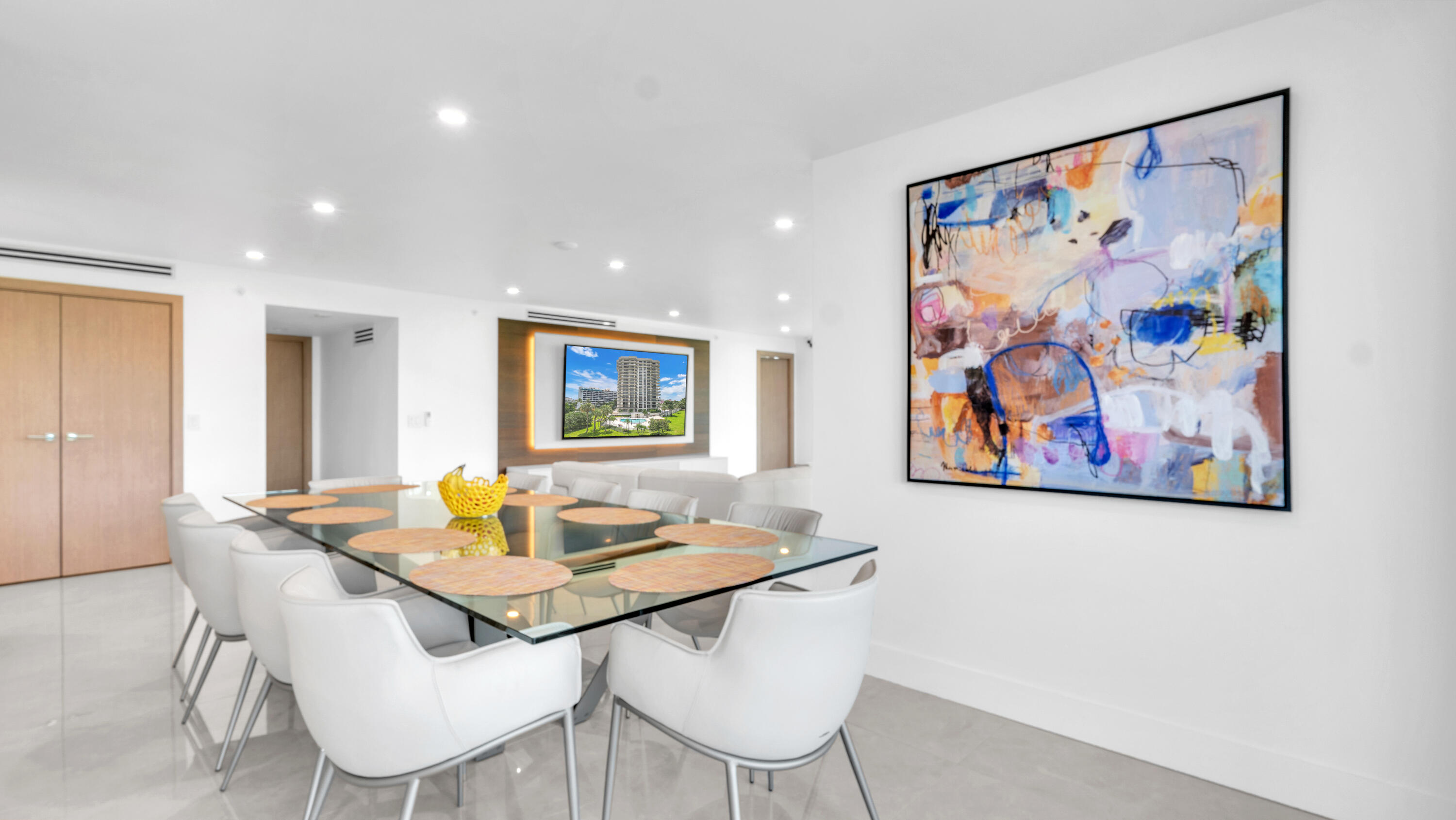 CARLTON CONDO - Residential