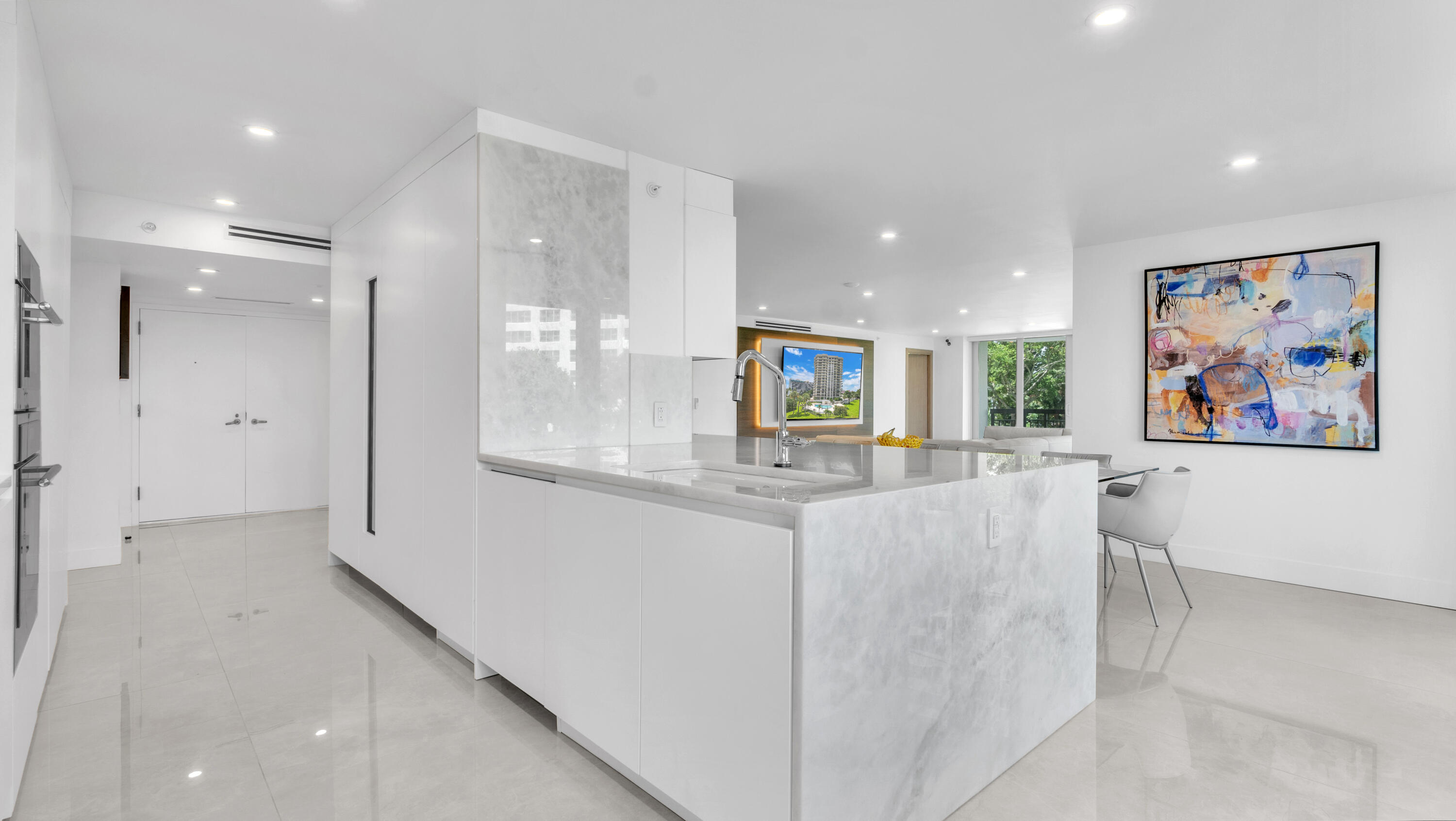 CARLTON CONDO - Residential