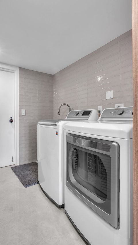 Tiny photo for 901 E Camino Real Real #2a, Boca Raton, FL 33432 (MLS # B26033275)