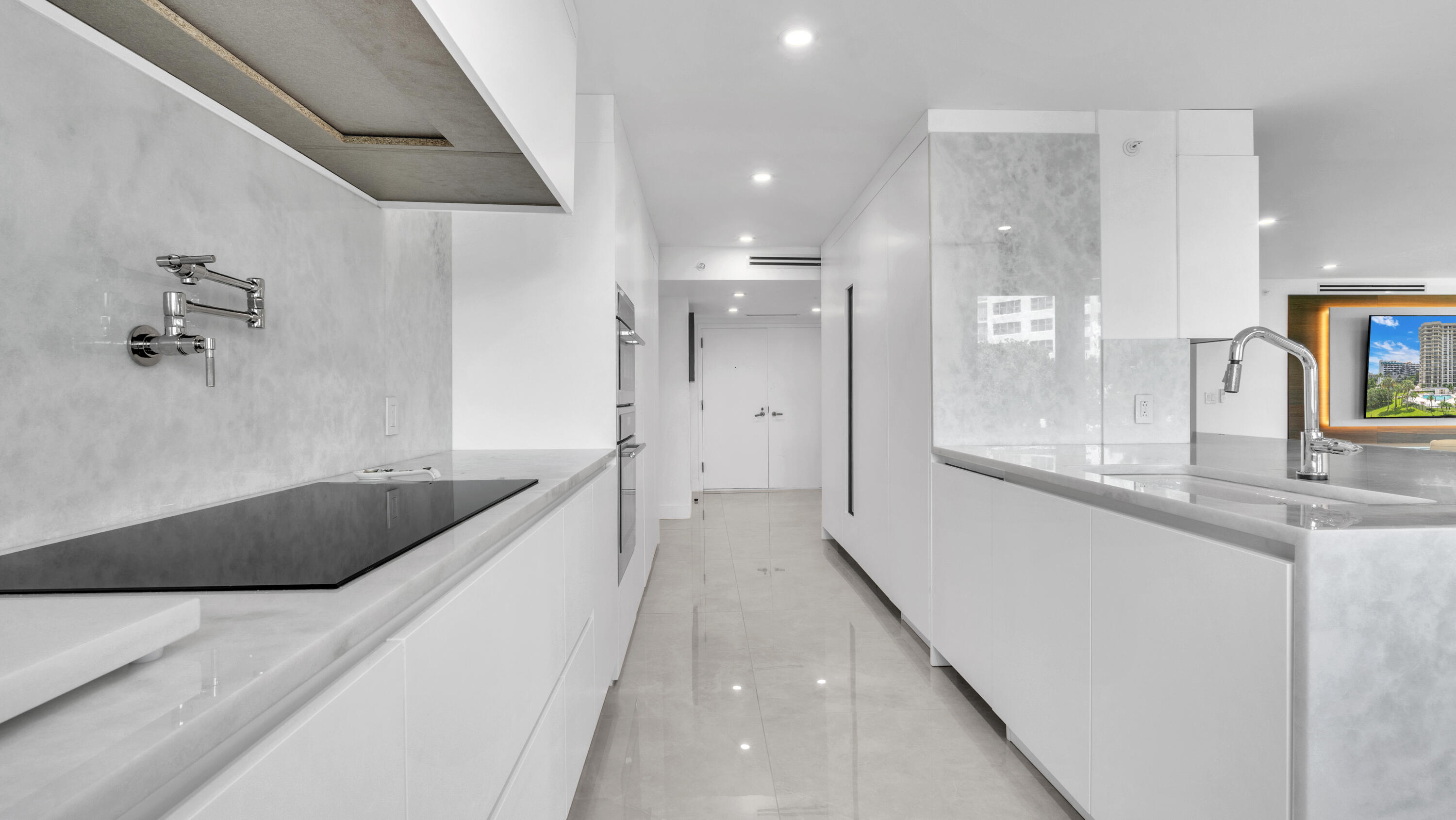 CARLTON CONDO - Residential