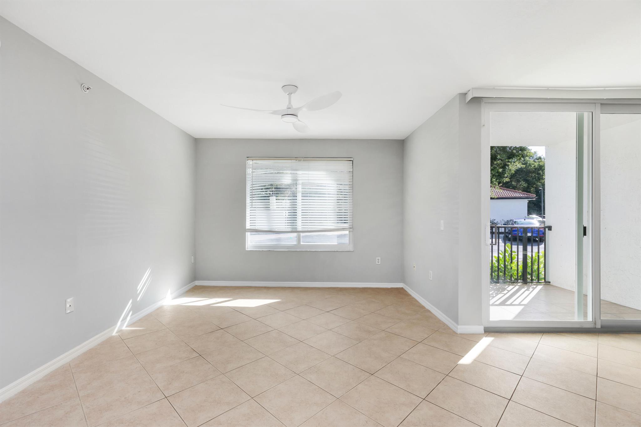 VILLA DEL SOL CONDO - Residential