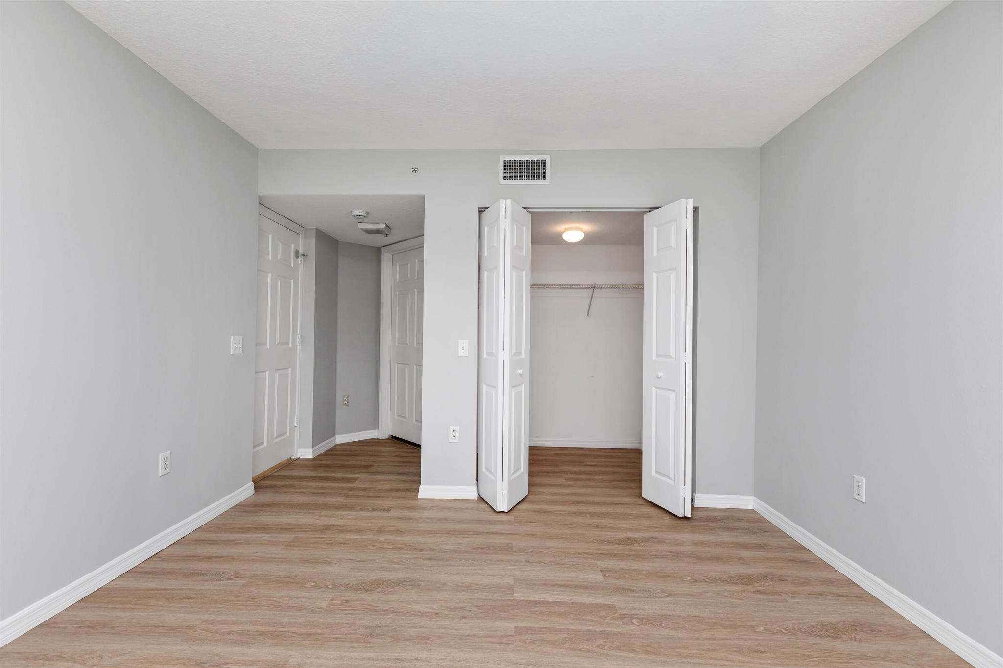 VILLA DEL SOL CONDO - Residential