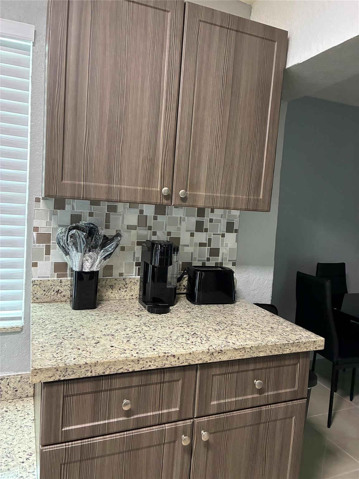 Sanders Park 31-49 B - Residential Lease