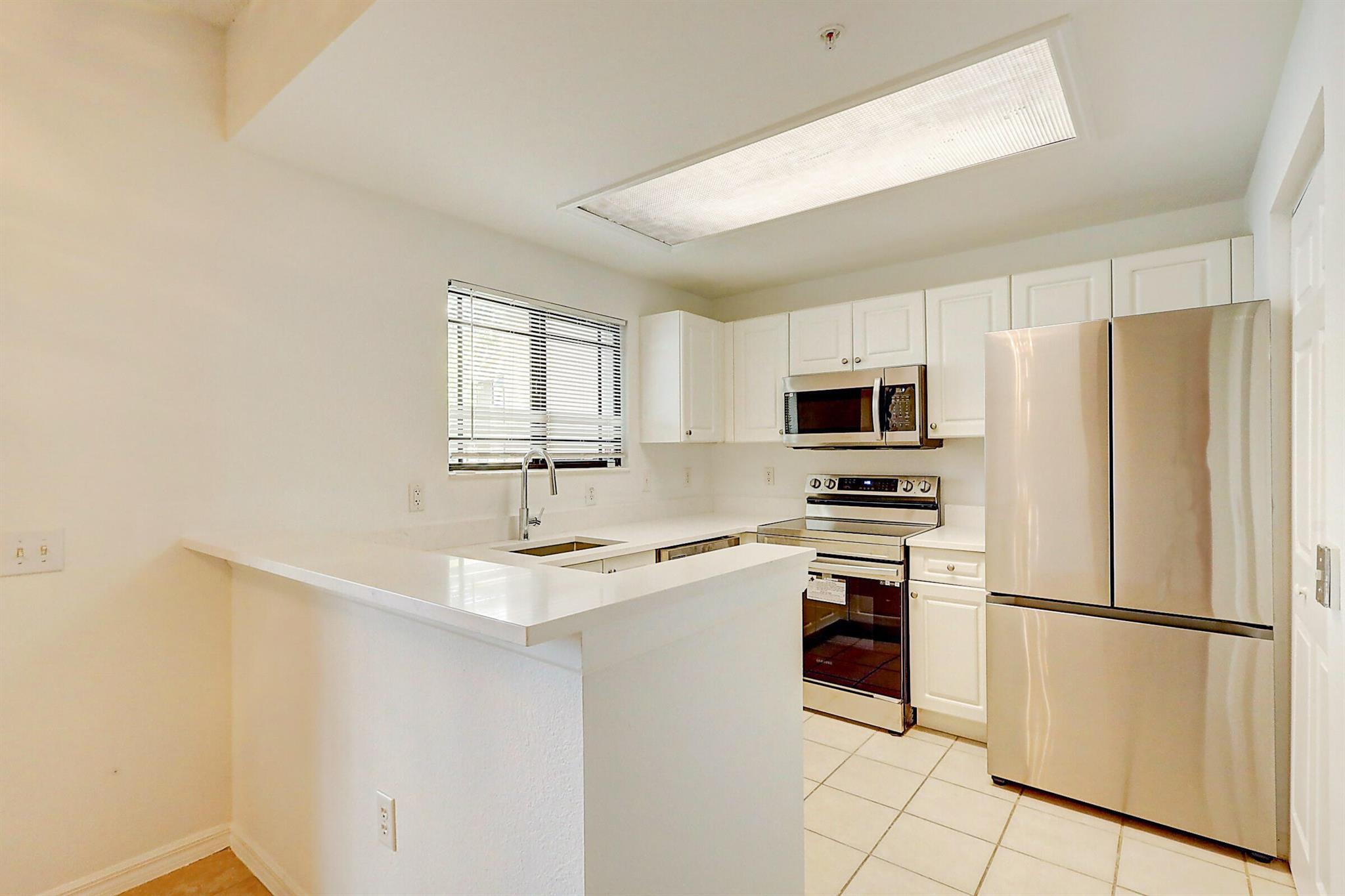 SAN MATERA THE GARDENS CONDO - Residential